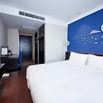 Orange Hotel Shanghai Hongkou Football Stadium Branch