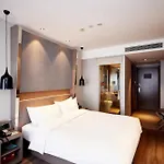 Orange Hotel Shanghai Hongkou Football Stadium Branch